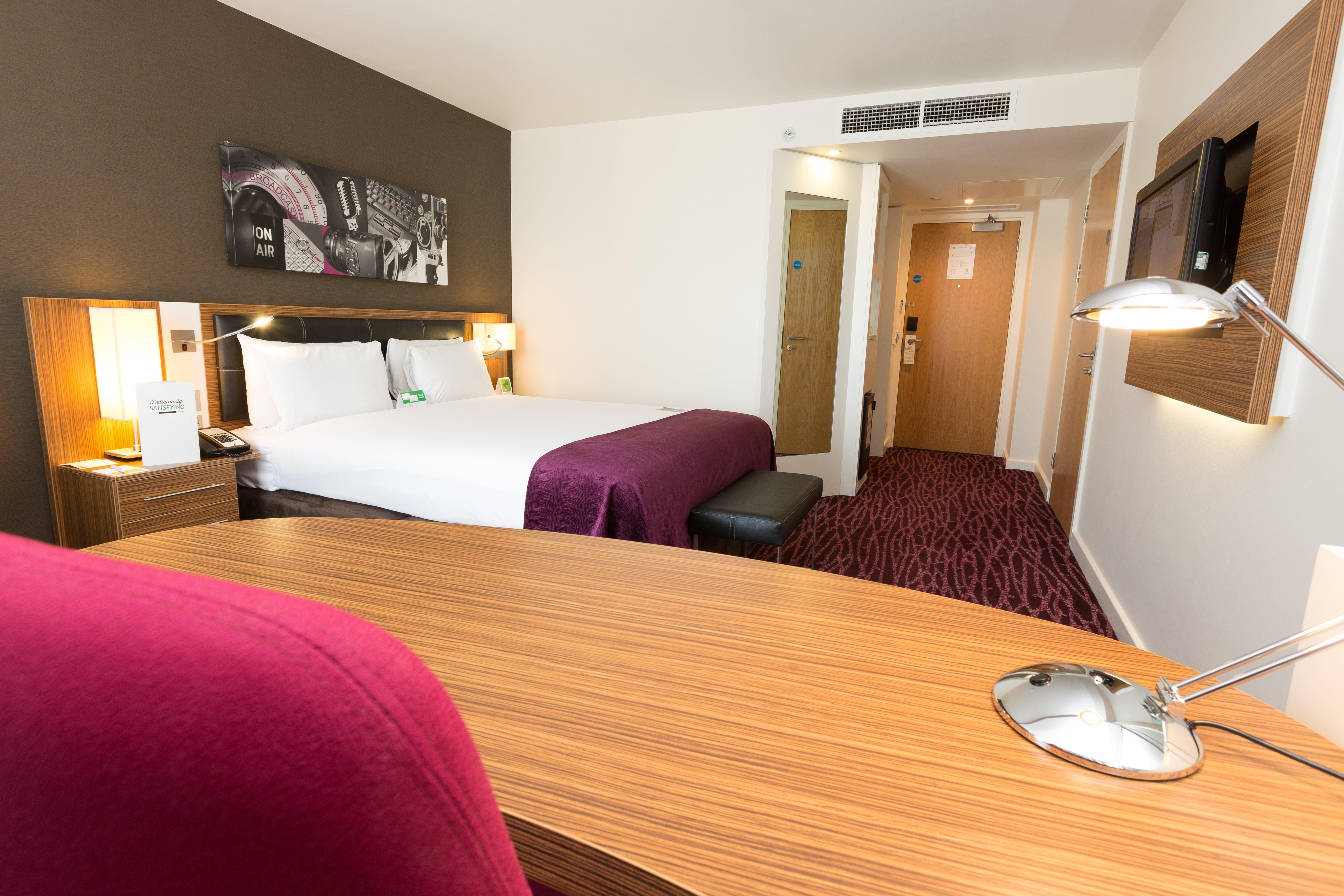 Holiday Inn Manchester-Mediacityuk, An Ihg Hotel Dış mekan fotoğraf