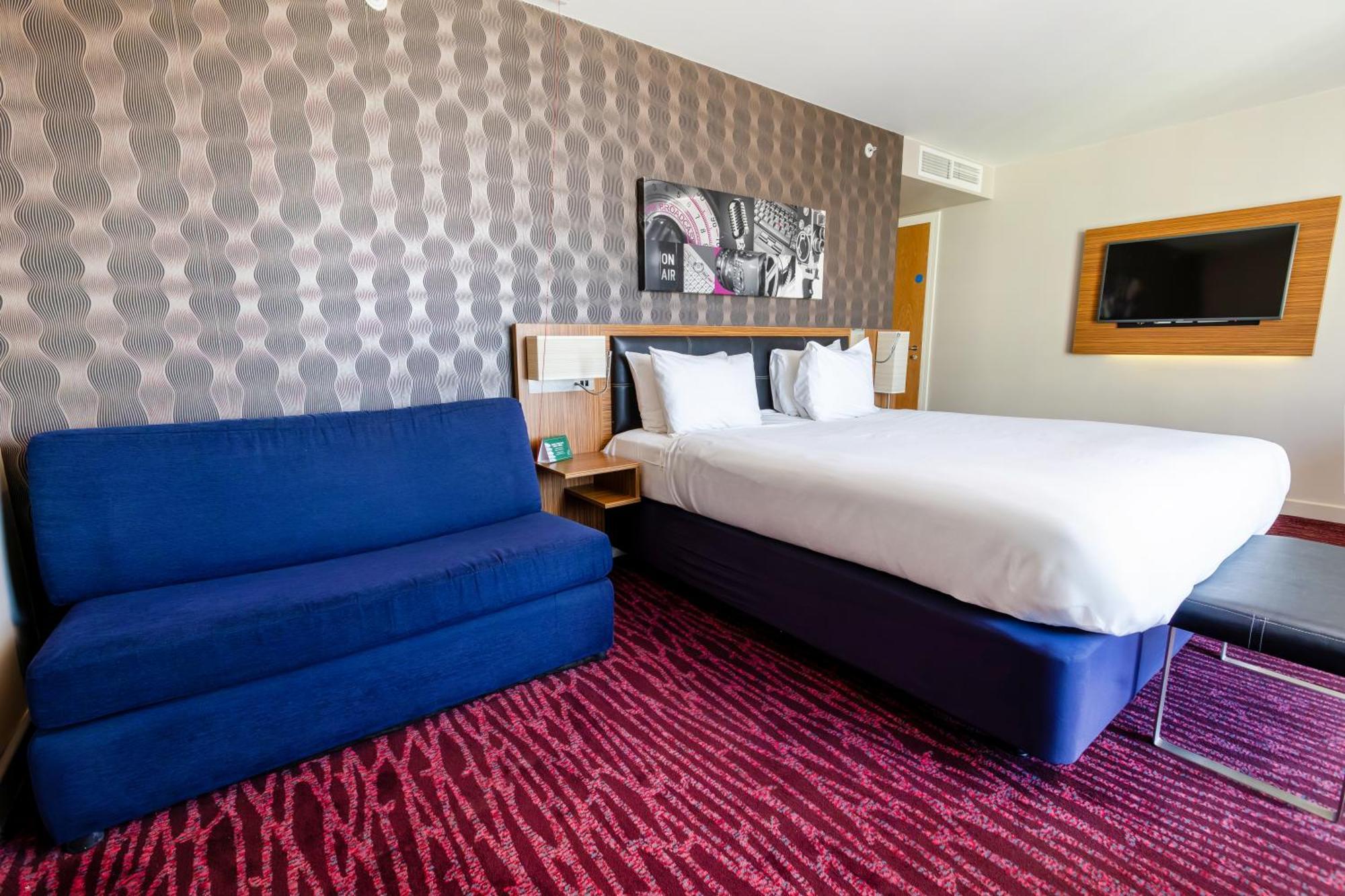 Holiday Inn Manchester-Mediacityuk By Ihg Salford  Dış mekan fotoğraf